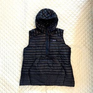 Patagonia Women's UltraAlpine Down Hooded Kangaroo Pockets Vest - Navy - Size XL